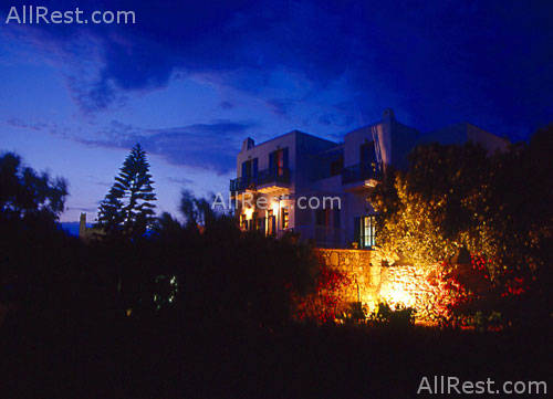Vienoulas Garden Hotel 18
